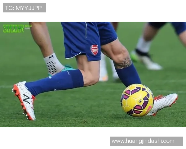 穿新百伦足球鞋的球星们 如何成为场上闪耀的焦点